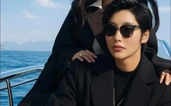 在花轿里就开始圆房